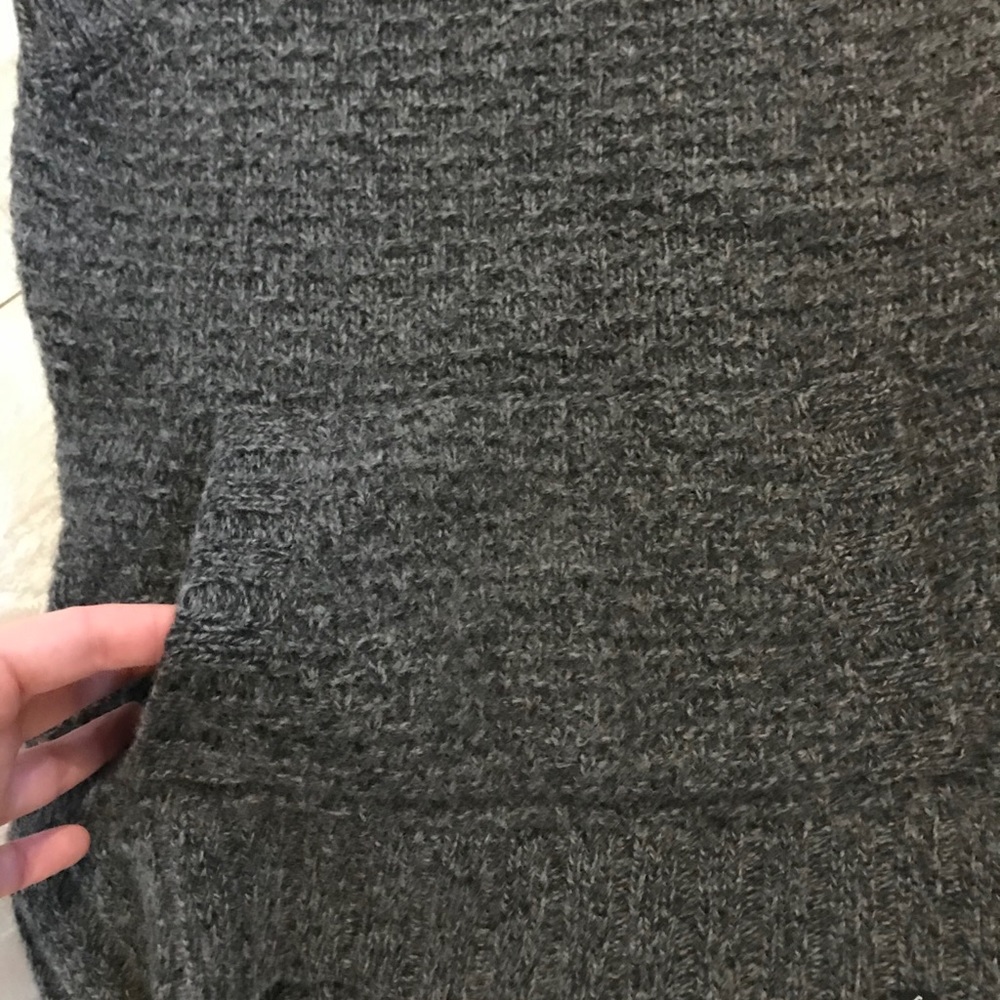 Sleeveless sweater - Picture 2 of 4